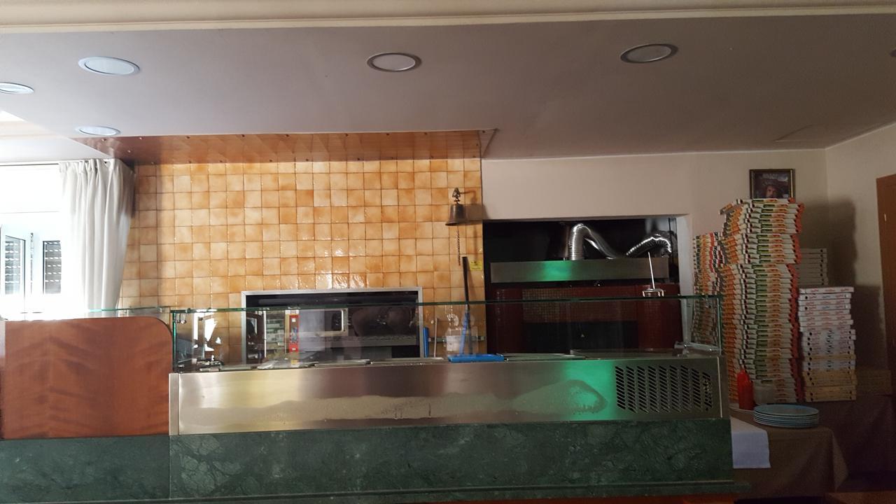 Hotel Ristorante Amalfitana Dello Extérieur photo